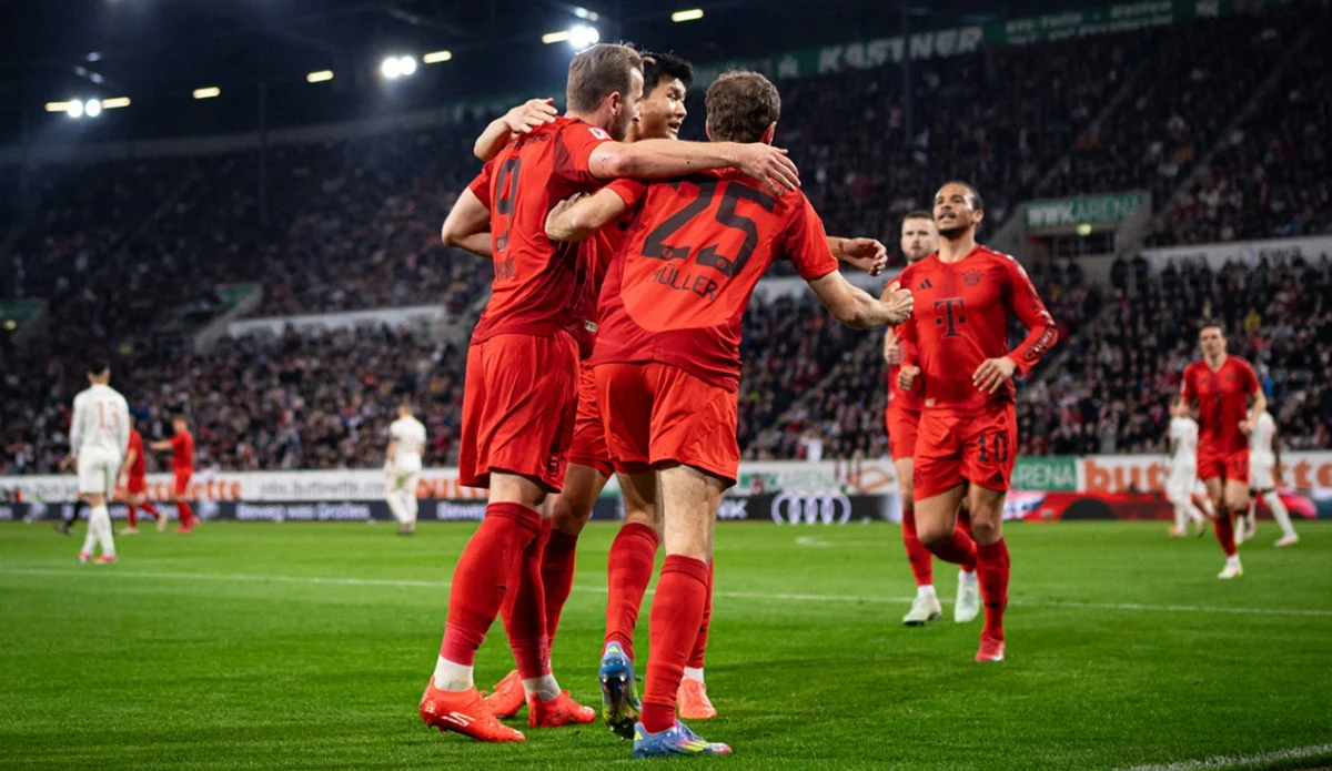 Hasil Augsburg vs Bayern Munich di Bundesliga 2024 2025 Tampil Dominan Die Roten Menang 3 1